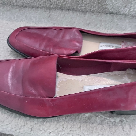 ✨Vintage Etienne Aigner Burgundy Red Leather Loafers - Size  9. ✨ - Picture 9 of 12